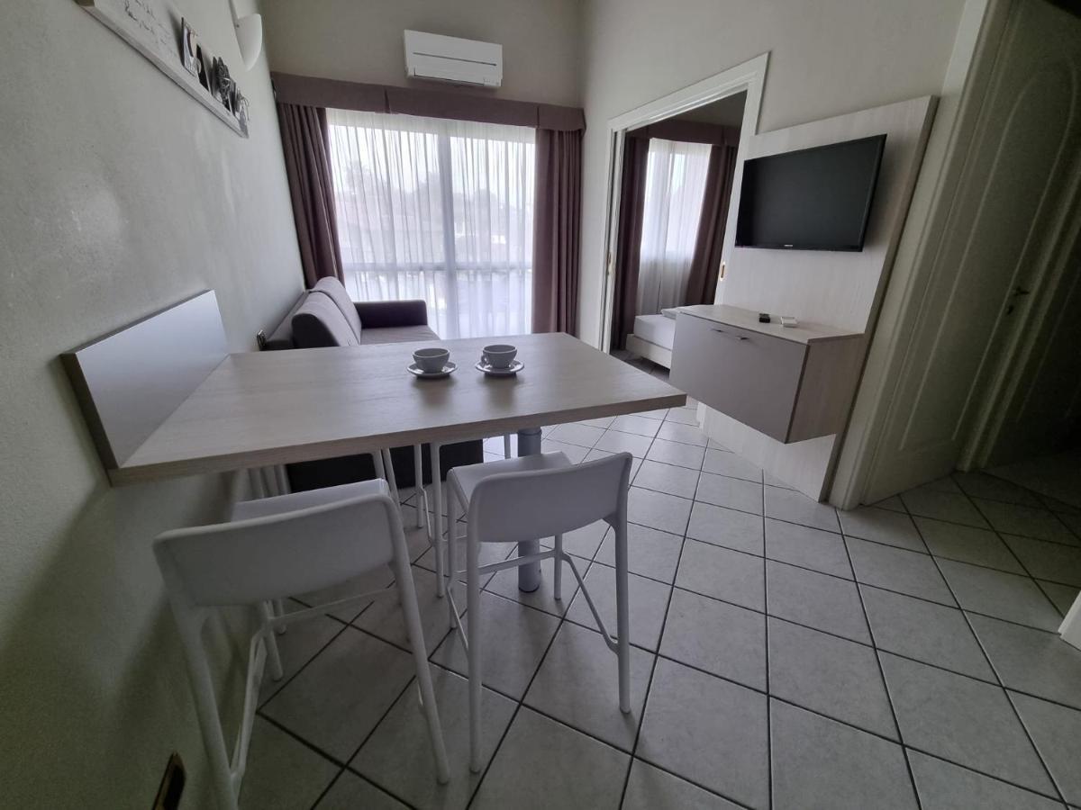 Superior One Bedroom Suite Terrace Lake View