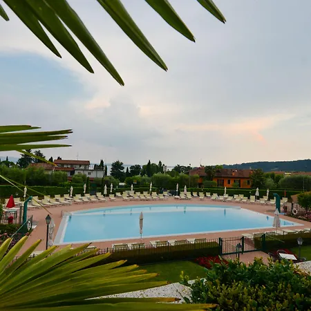 Le Terrazze sul Lago Residence&Hotel-3